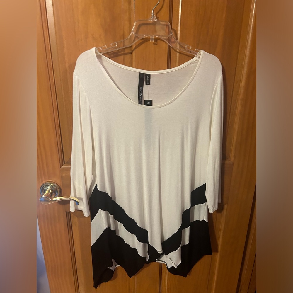 Elimination Black & White Tunic